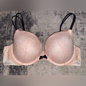 Victoria’s Secret Very Sexy Push-Up Bra